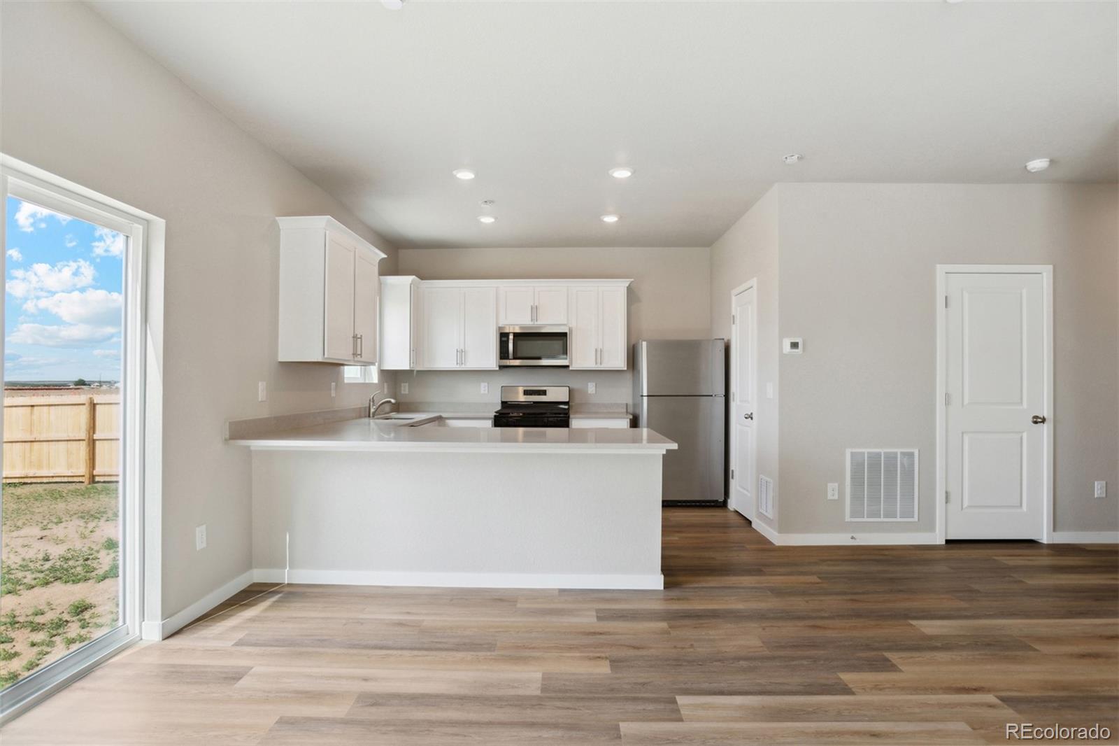 48200 Shetland Drive Bennett CO 80102