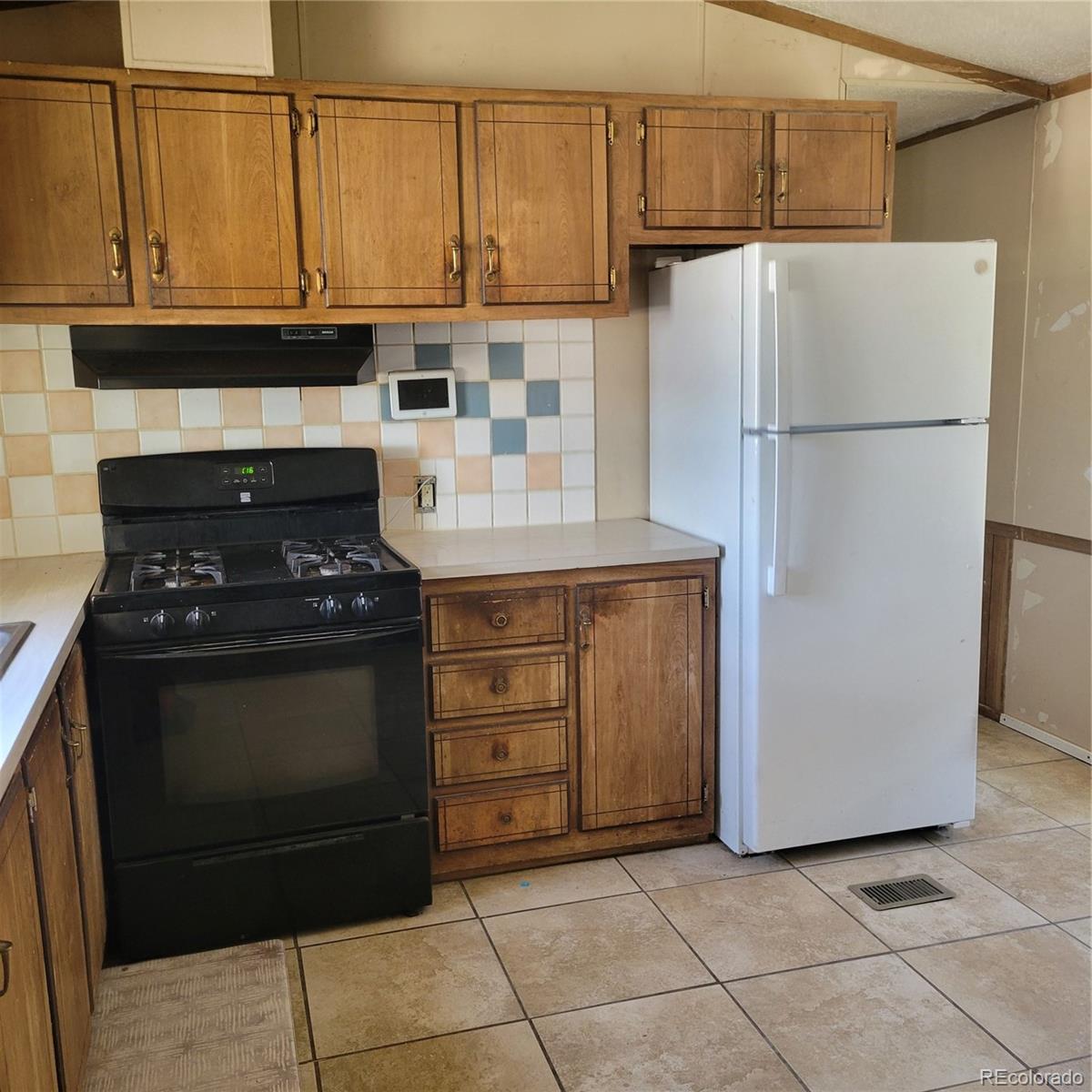 930 8th Street Sanford CO 81151