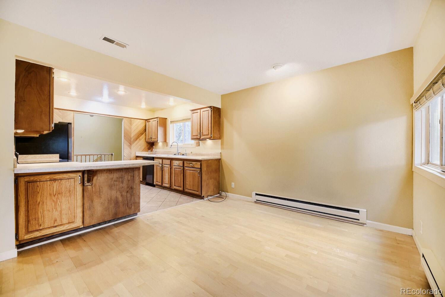 385 E Chenango Avenue Englewood CO 80113