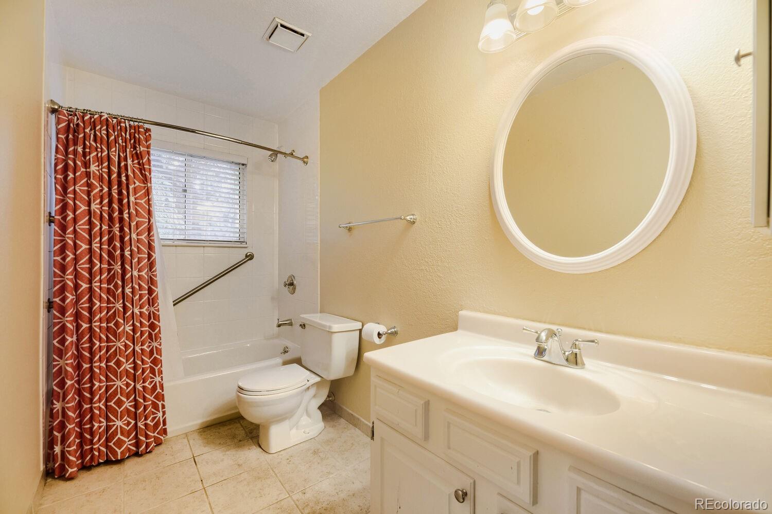 385 E Chenango Avenue Englewood CO 80113