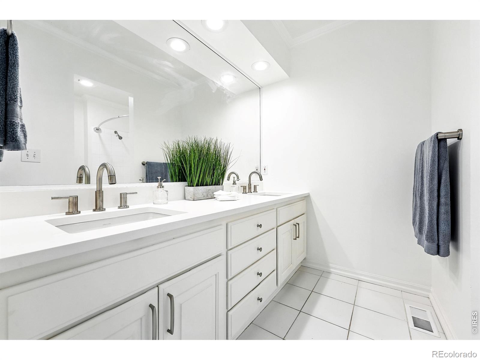 4557 Apple Way Boulder CO 80301