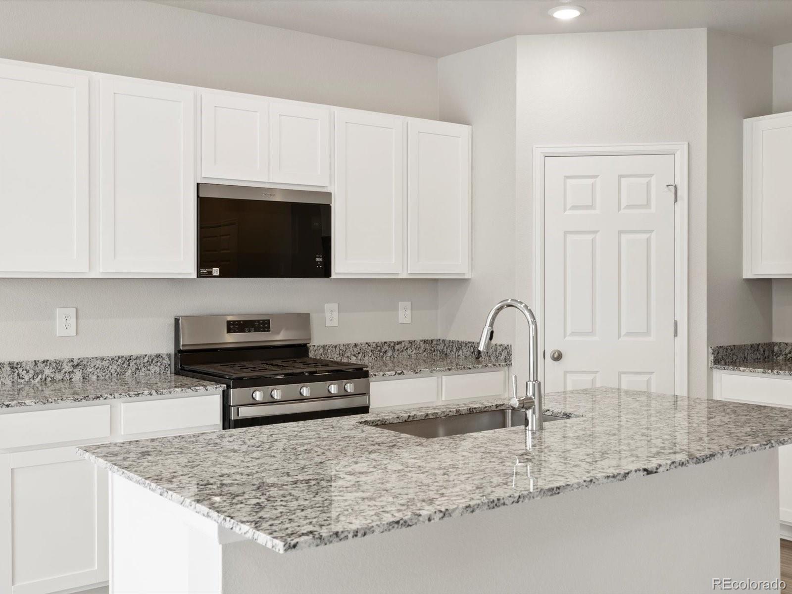 8928 Salida Street Commerce City CO 80022