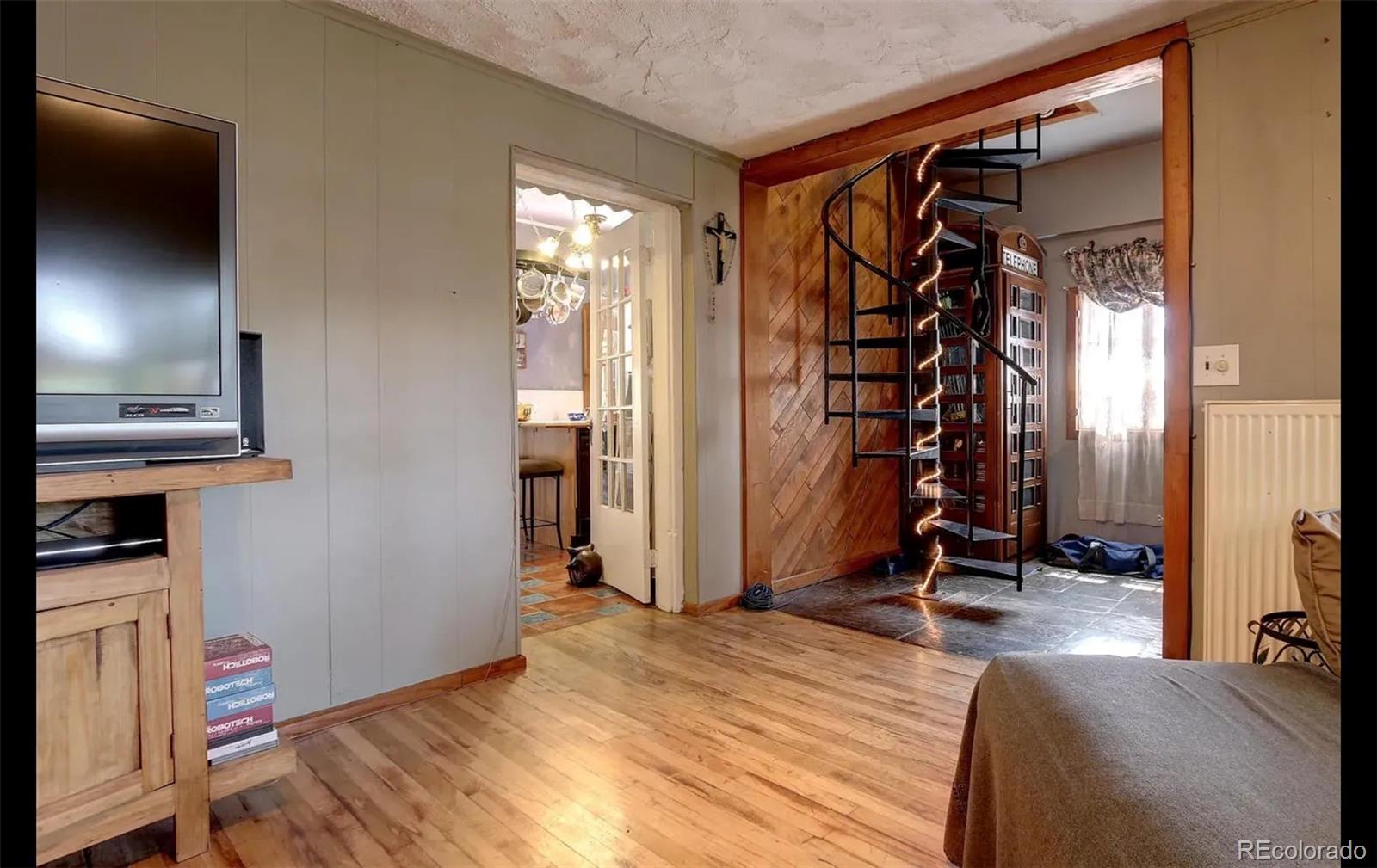 2429 Hooker Street Denver CO 80211