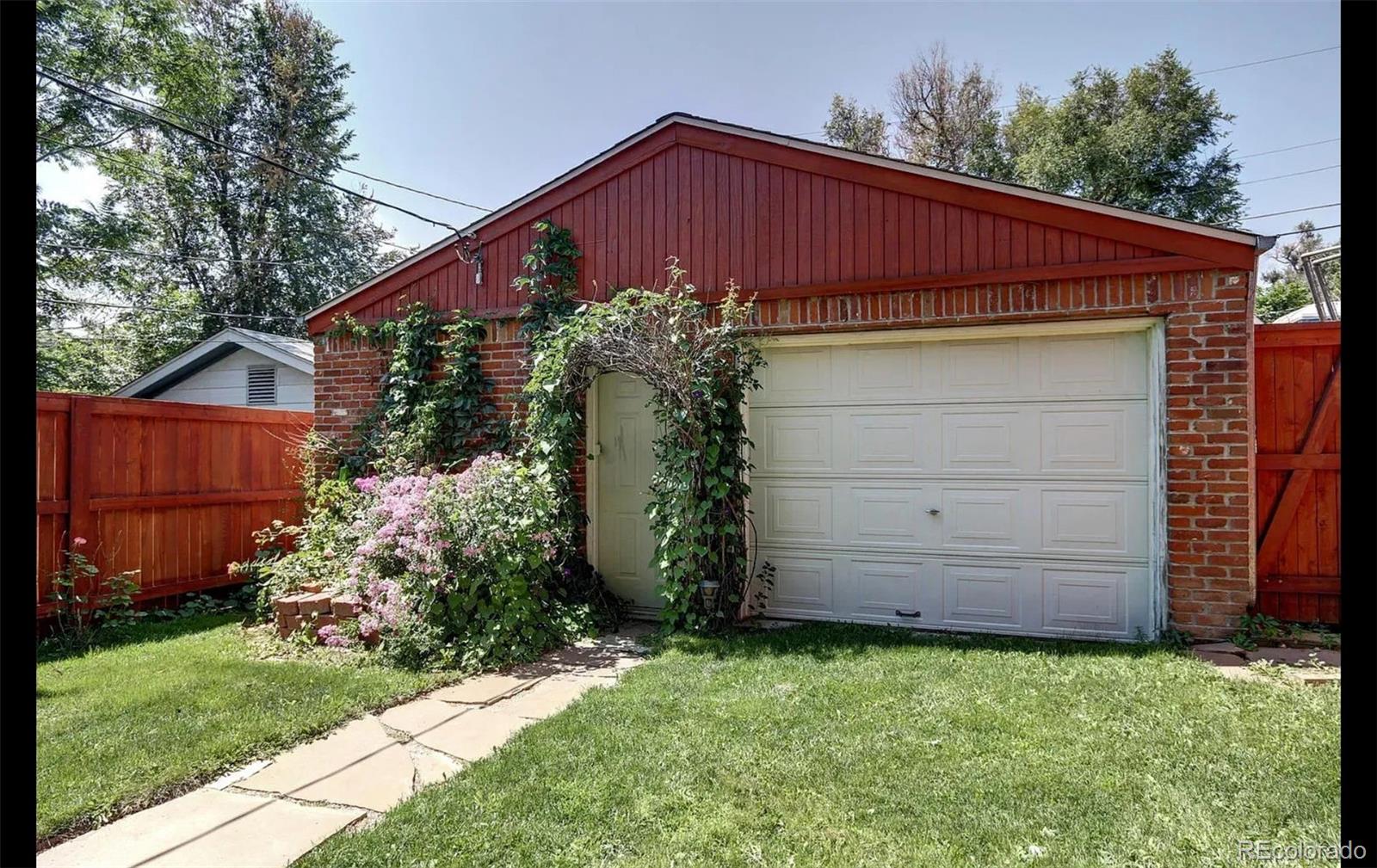 2429 Hooker Street Denver CO 80211