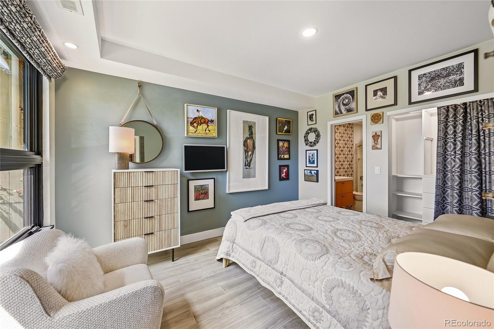 2483 W Caithness Place Denver CO 80211