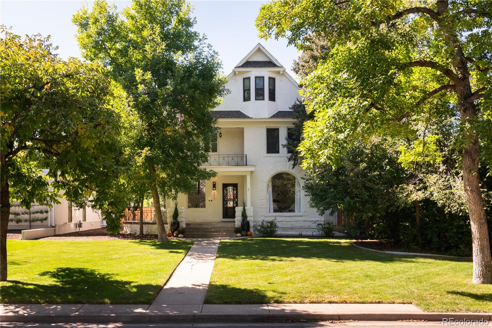 935 Monaco Parkway Denver CO 80220