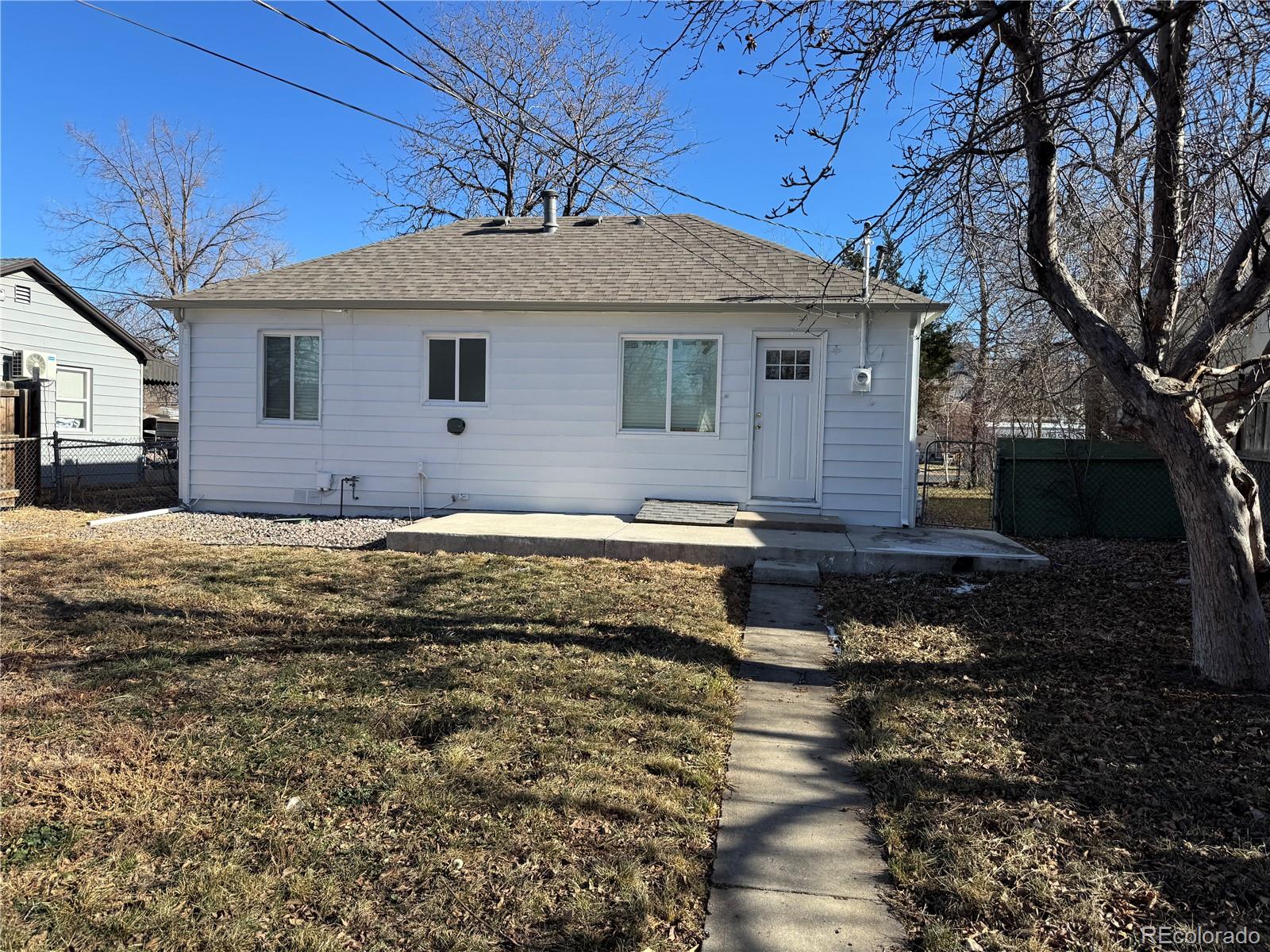 1671 Oswego Street Aurora CO 80010