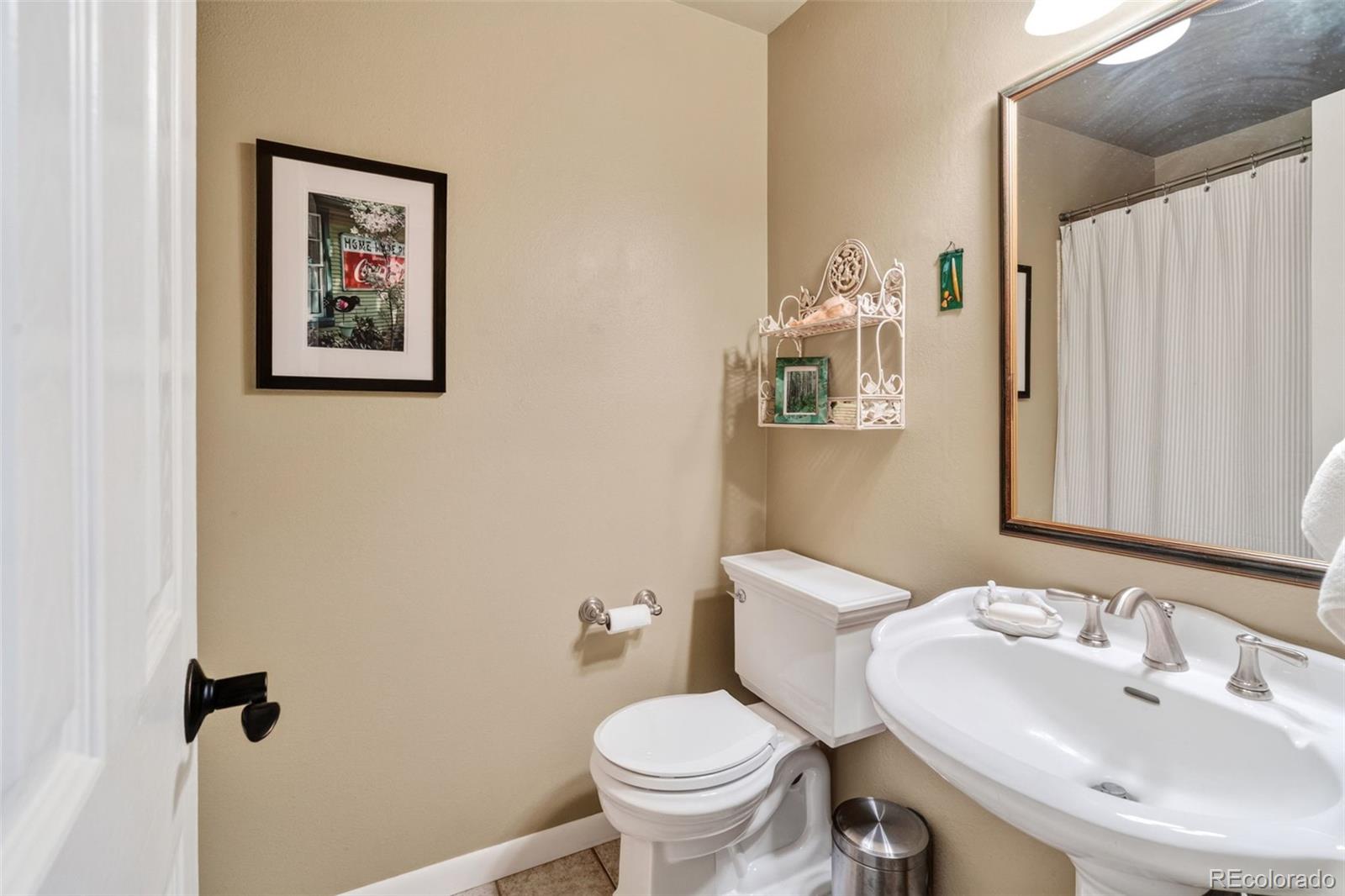 12360 Mesa View Road Larkspur CO 80118