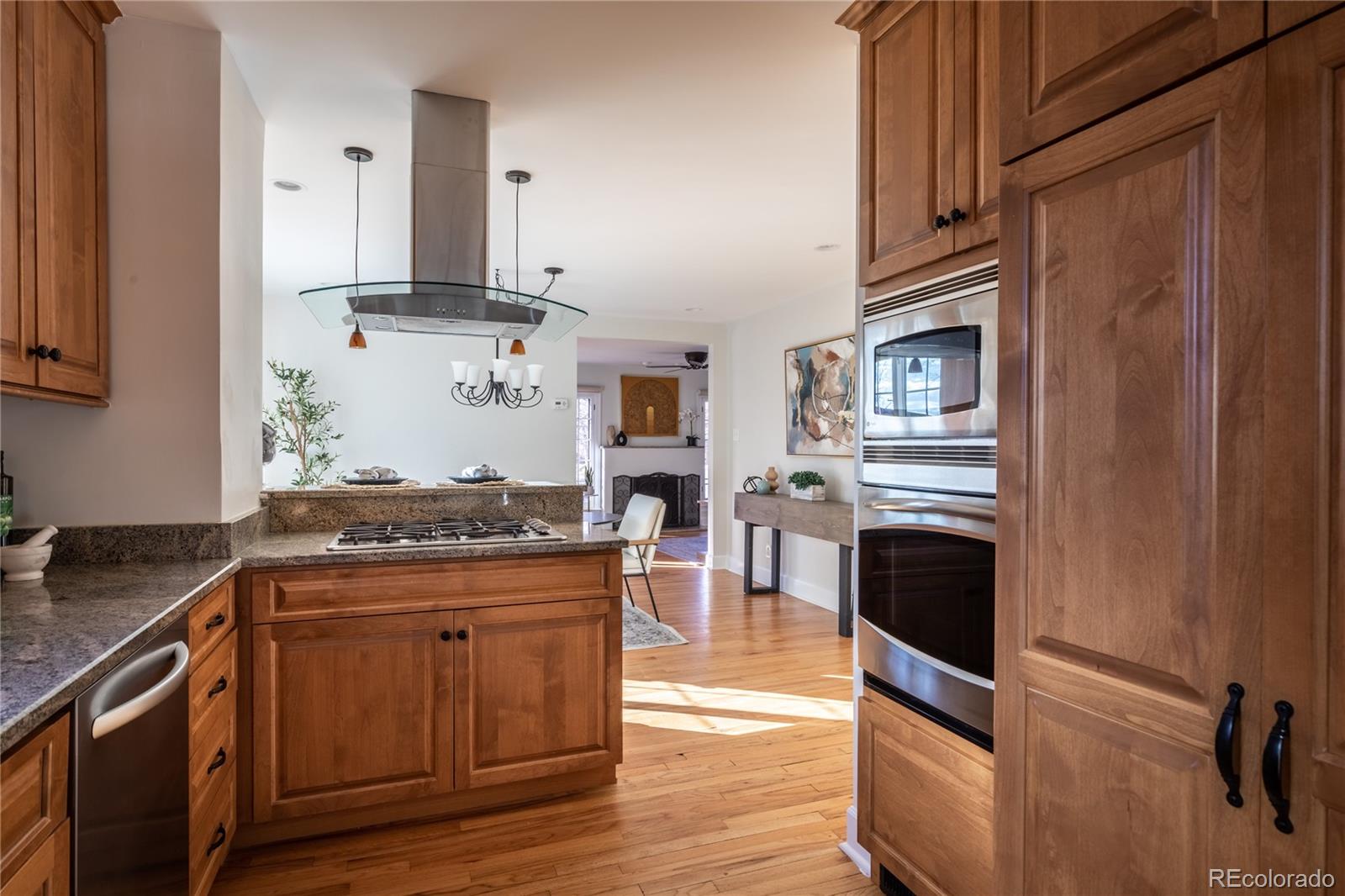 1586 Ivanhoe Street Denver CO 80220
