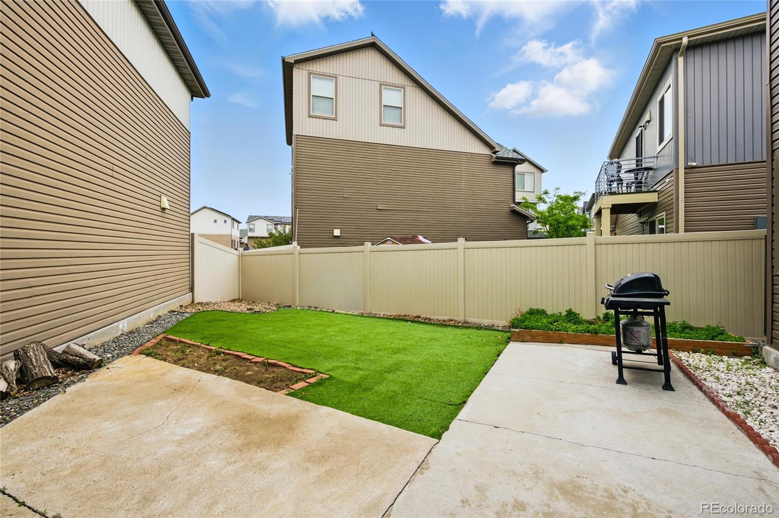 18619 E 50th Place Denver CO 80249