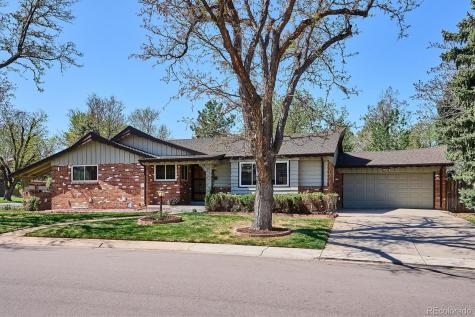 385 Oakland Street Aurora CO 80010