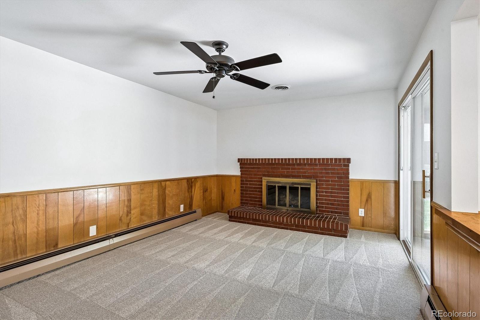 385 Oakland Street Aurora CO 80010