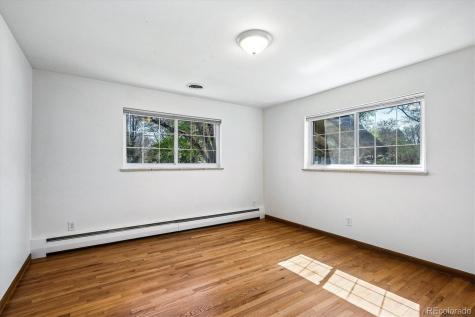385 Oakland Street Aurora CO 80010