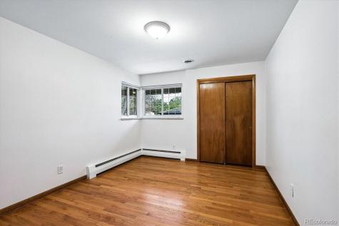 385 Oakland Street Aurora CO 80010