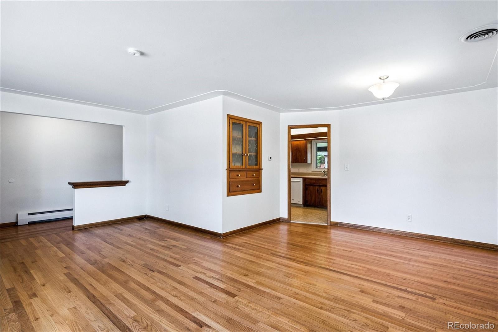 385 Oakland Street Aurora CO 80010