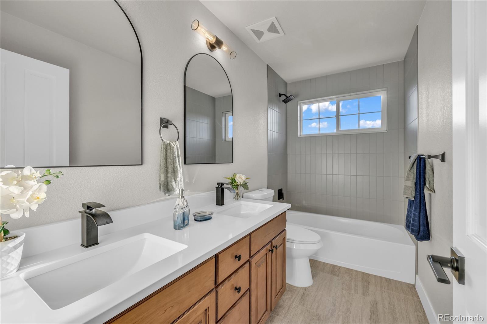 858 Dutton Court Castle Rock CO 80104