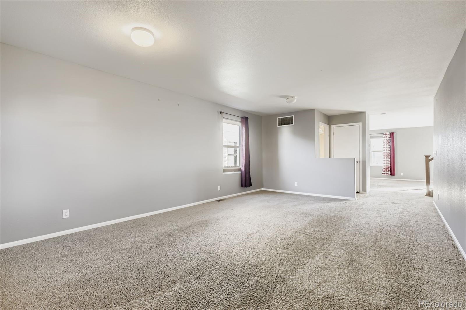 5528 Lewiston Court Denver CO 80239