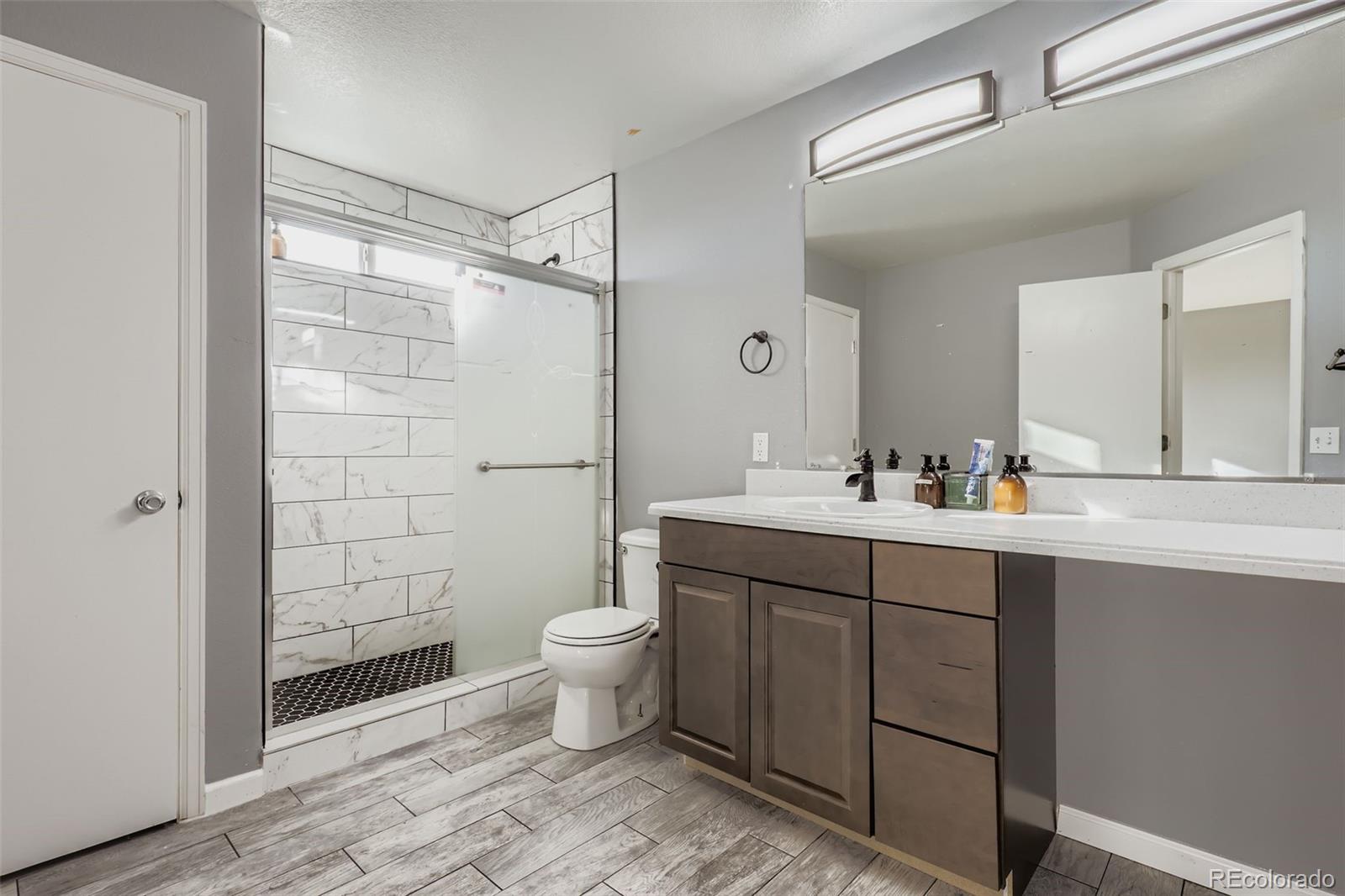 5528 Lewiston Court Denver CO 80239