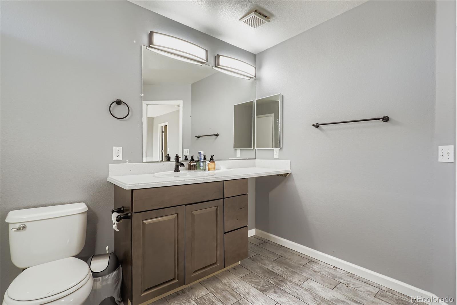 5528 Lewiston Court Denver CO 80239