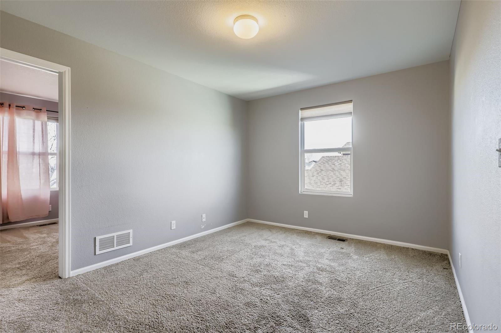 5528 Lewiston Court Denver CO 80239