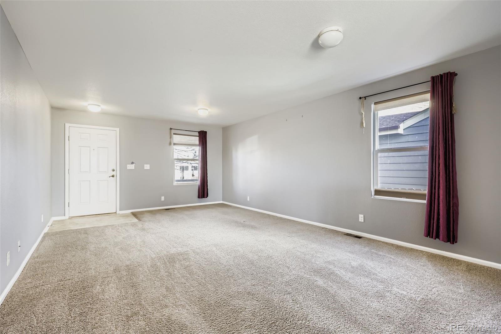 5528 Lewiston Court Denver CO 80239