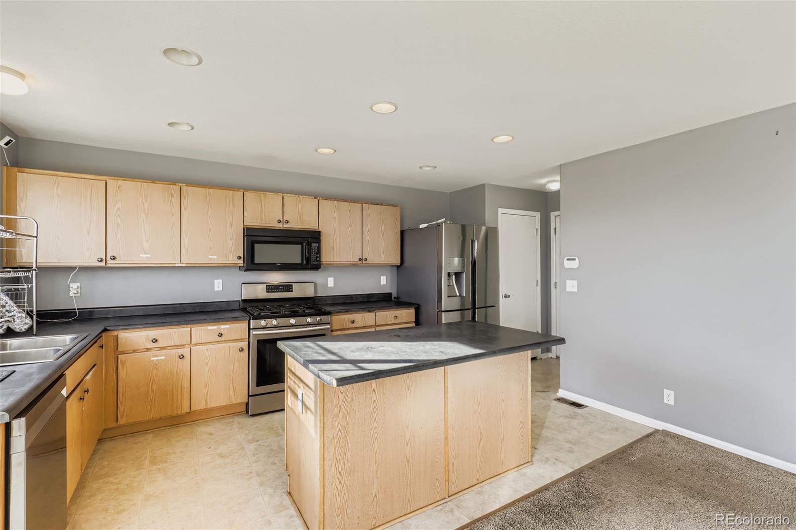 5528 Lewiston Court Denver CO 80239