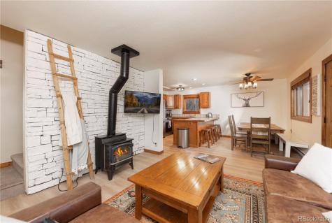 2399 Cr-6 Alma CO 80440