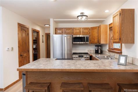 2399 Cr-6 Alma CO 80440