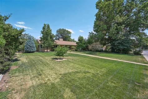 2626 Monaco Parkway Denver CO 80207