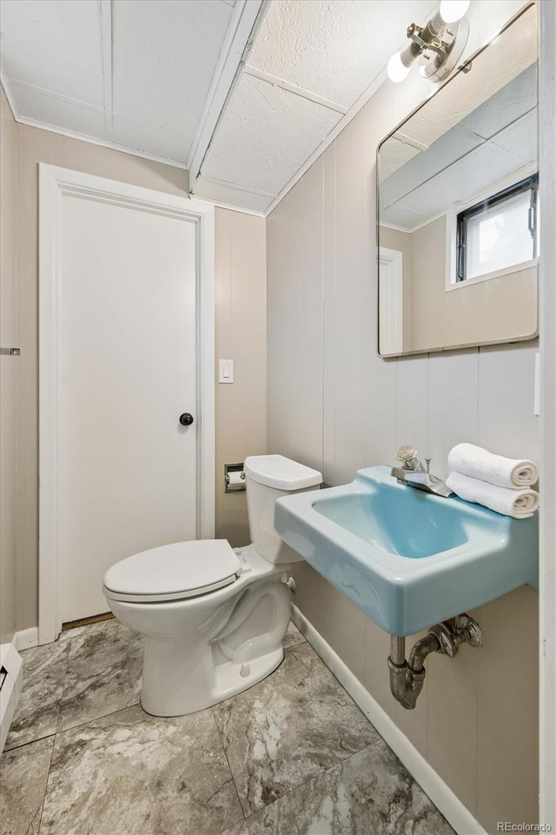 1235 S Chase Street Lakewood CO 80232