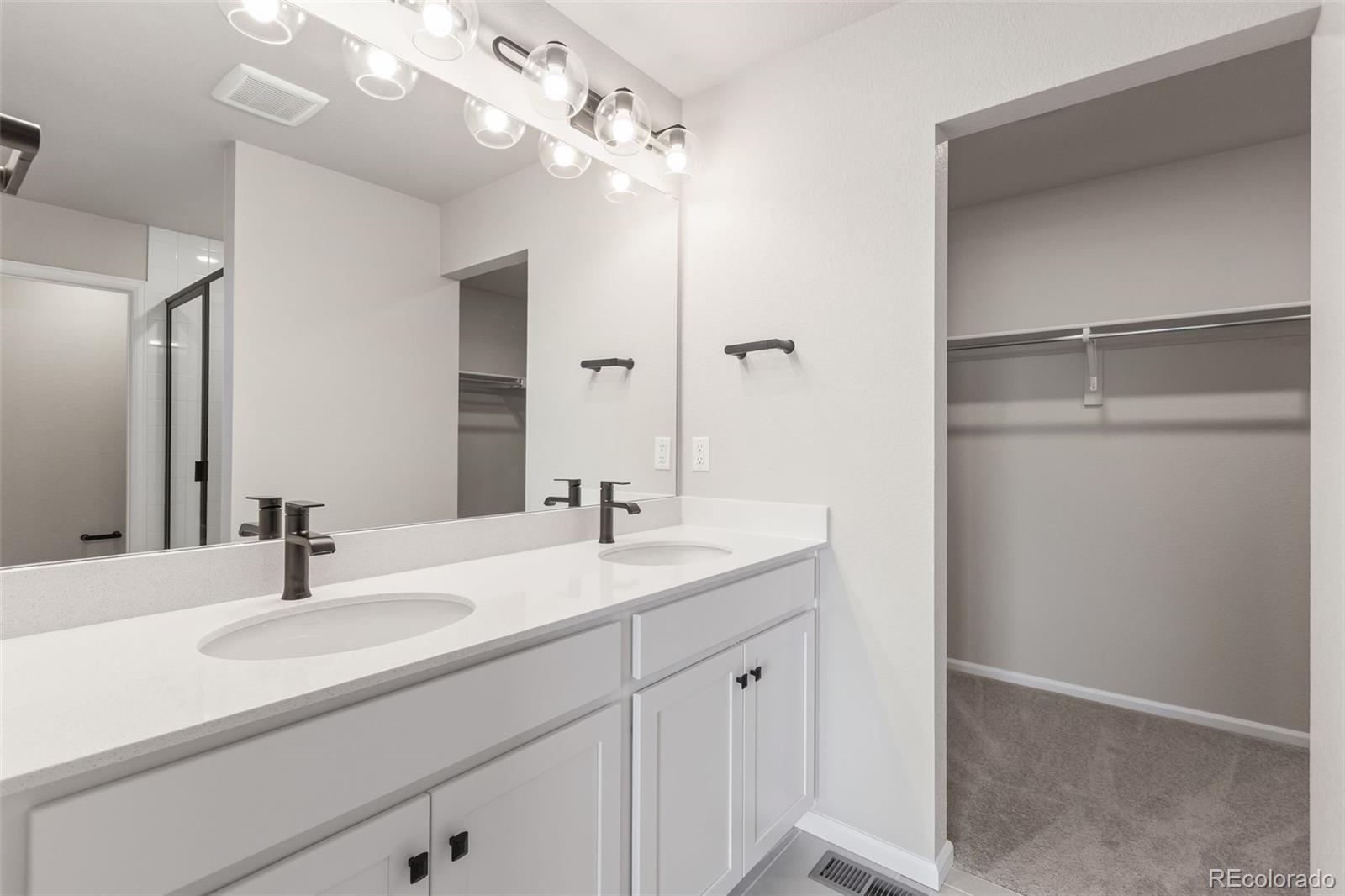 5321 N Elk Street Aurora CO 80019