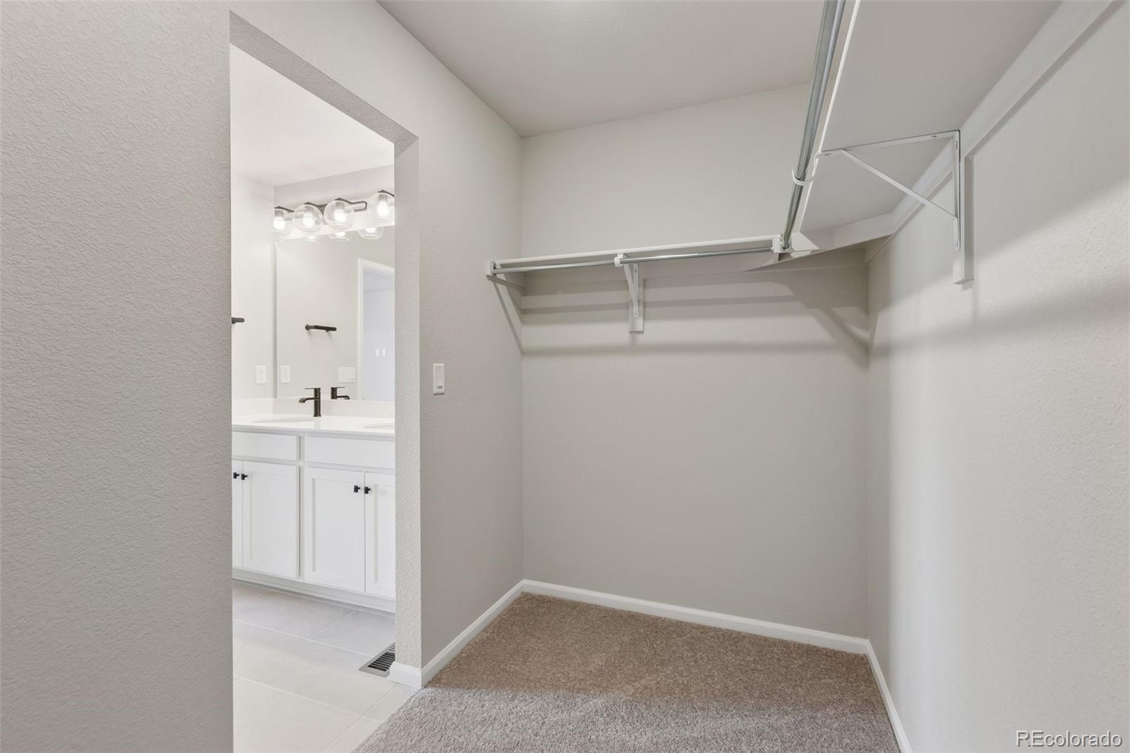 5321 N Elk Street Aurora CO 80019