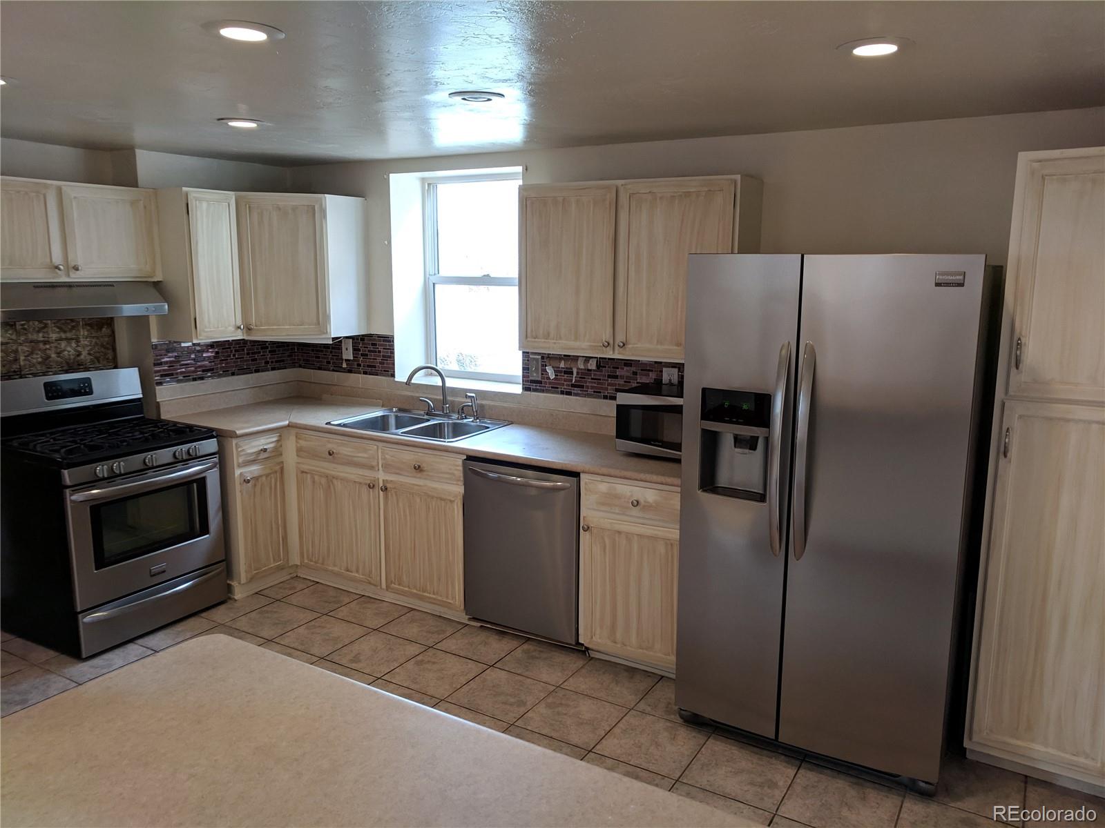 4239 Umatilla Street Denver CO 80211