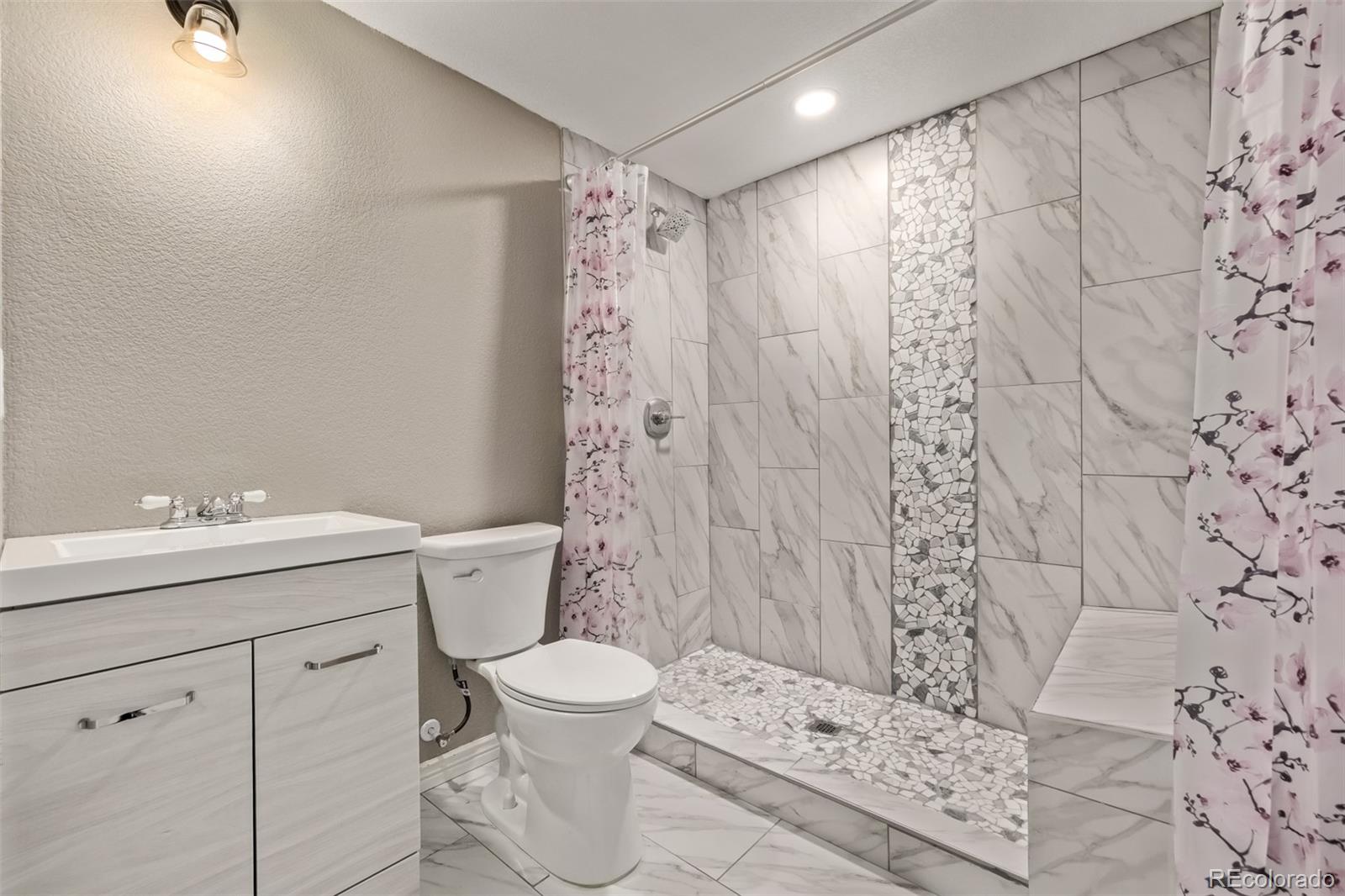 6271 N Genoa Street Aurora CO 80019