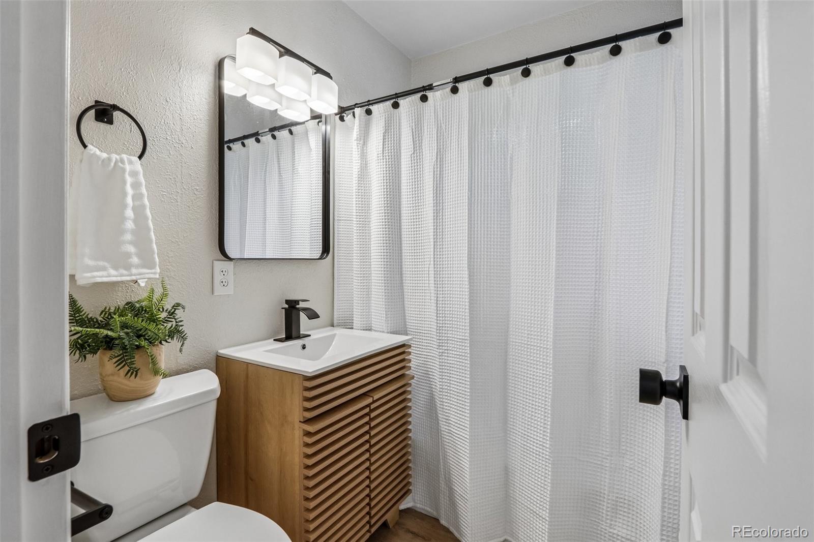 2121 S Lowell Boulevard Denver CO 80219