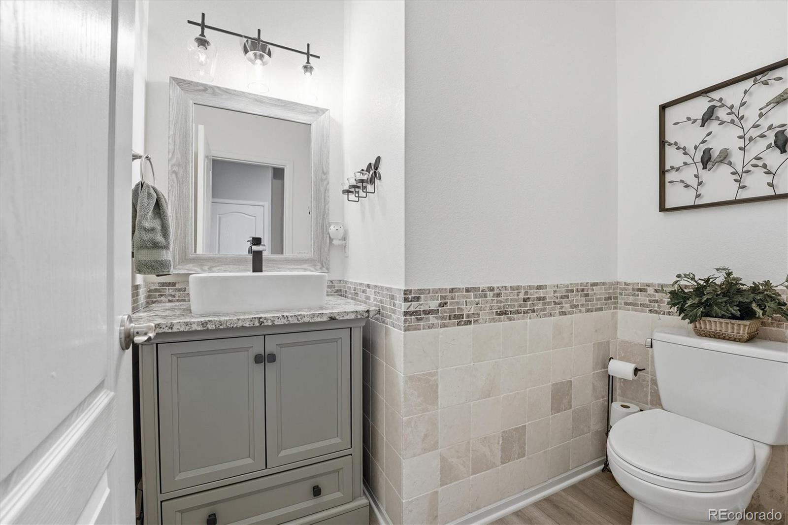 6867 S Duquesne Court Aurora CO 80016