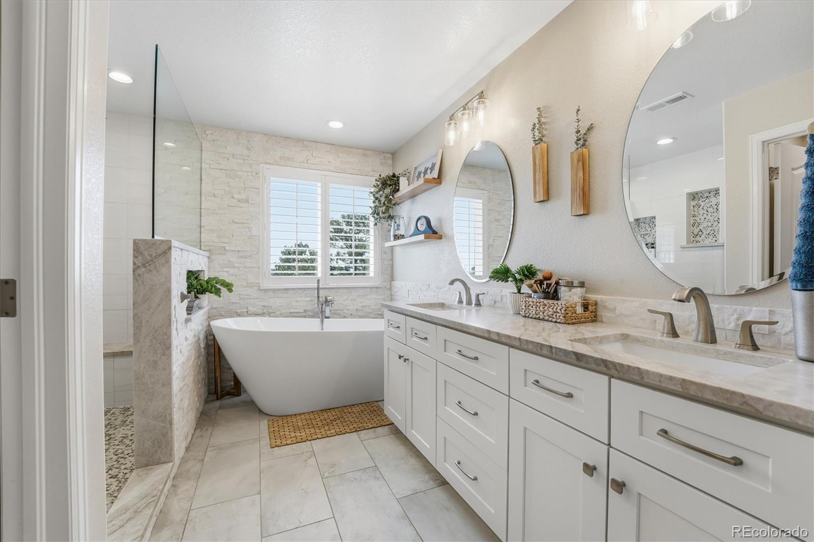 6867 S Duquesne Court Aurora CO 80016