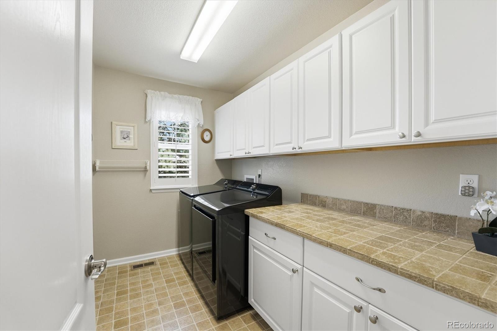 6867 S Duquesne Court Aurora CO 80016