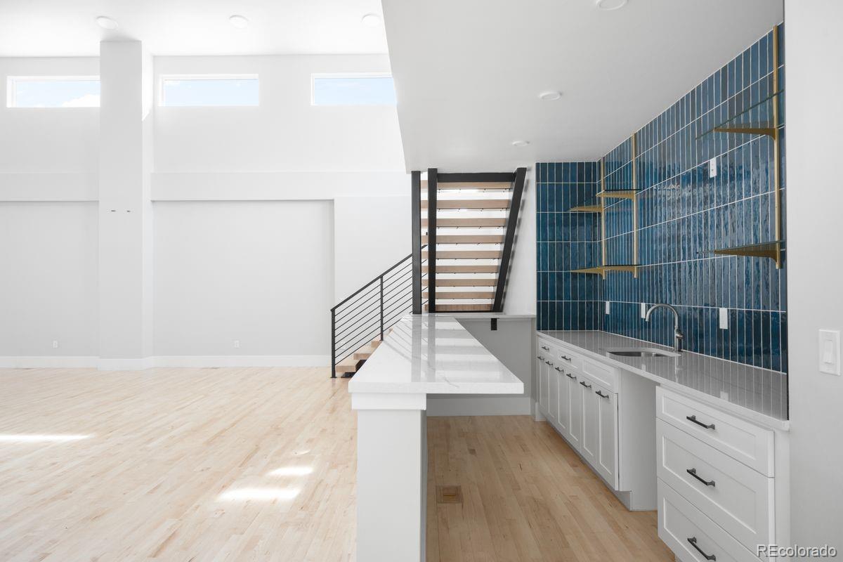 6954 S Espana Way Centennial CO 80016