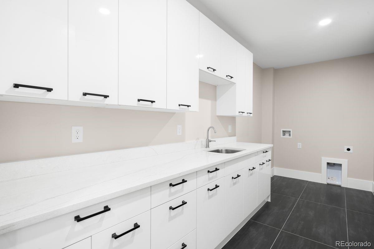6954 S Espana Way Centennial CO 80016