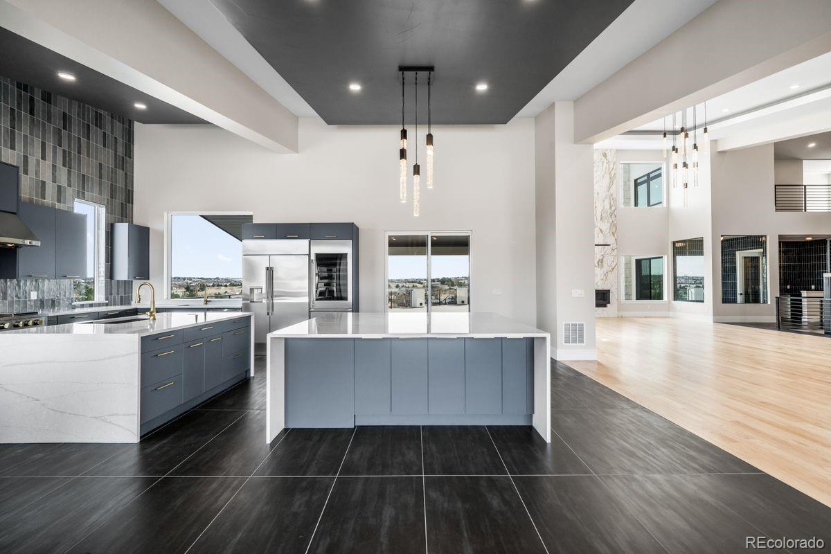 6954 S Espana Way Centennial CO 80016