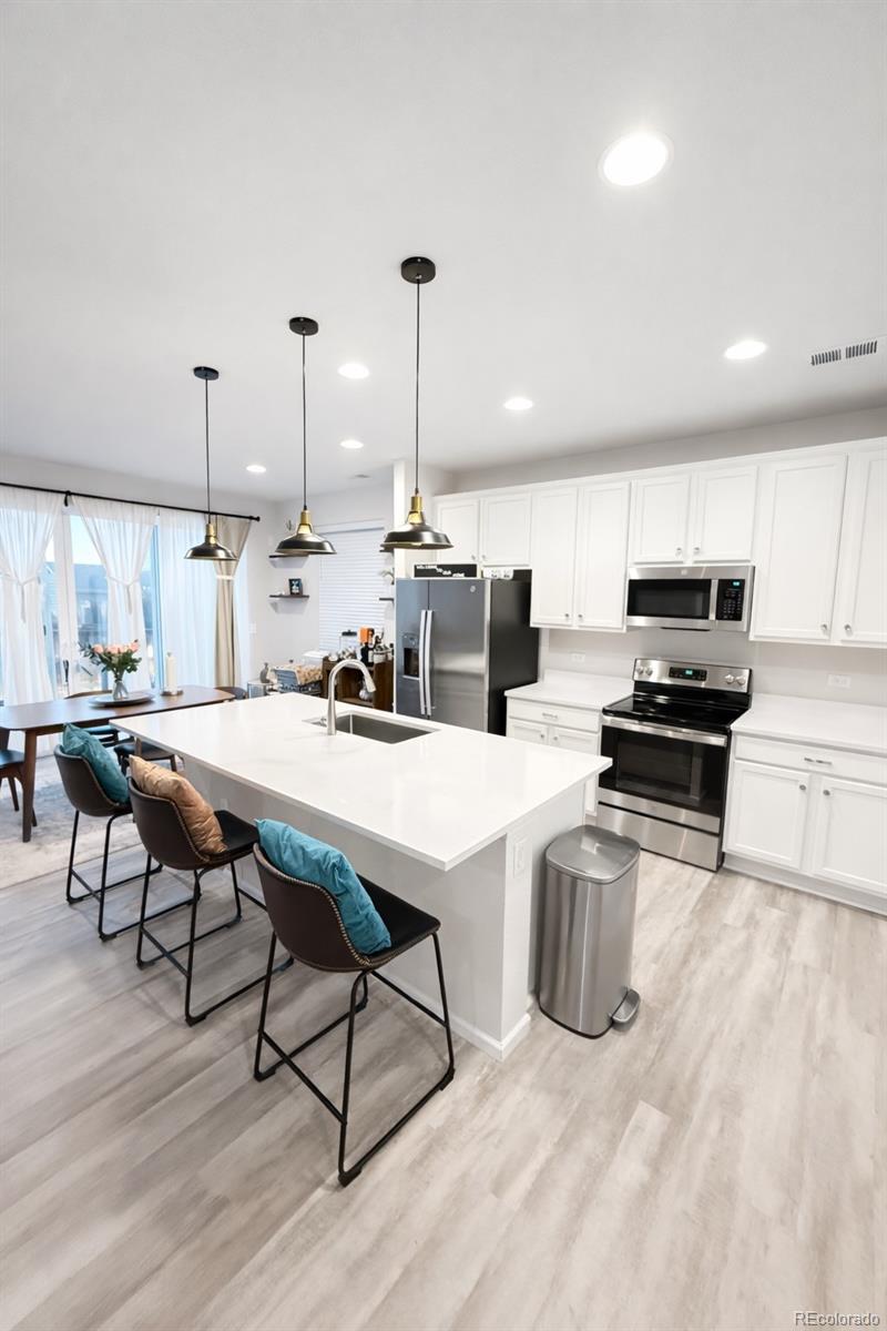 9803 Ceylon Street Commerce City CO 80022