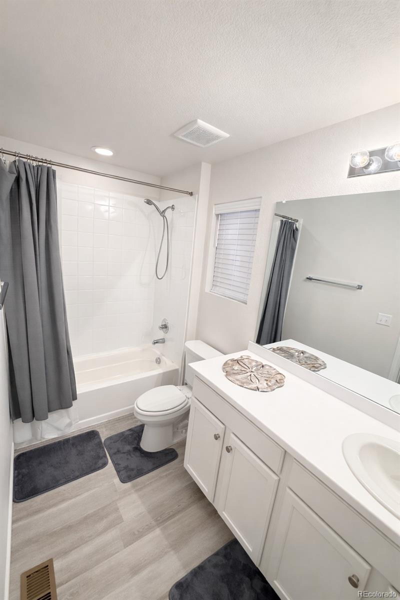 9803 Ceylon Street Commerce City CO 80022