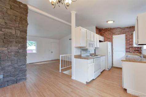 3984 S Pitkin Way Aurora CO 80013