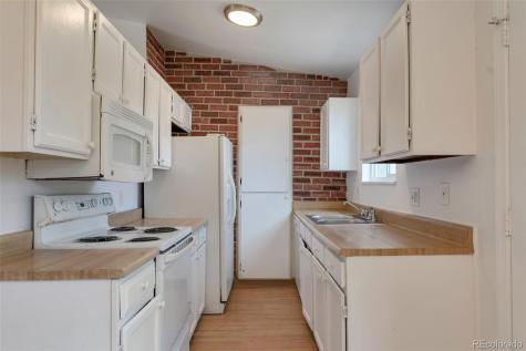 3984 S Pitkin Way Aurora CO 80013