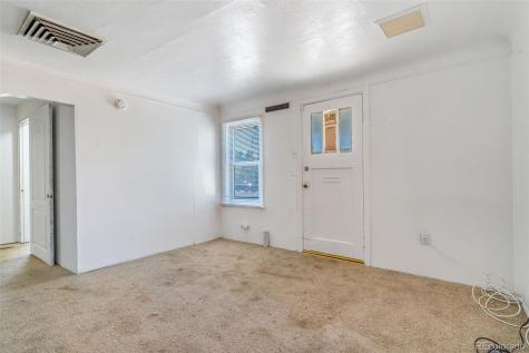 2086 Elmira Street Aurora CO 80010