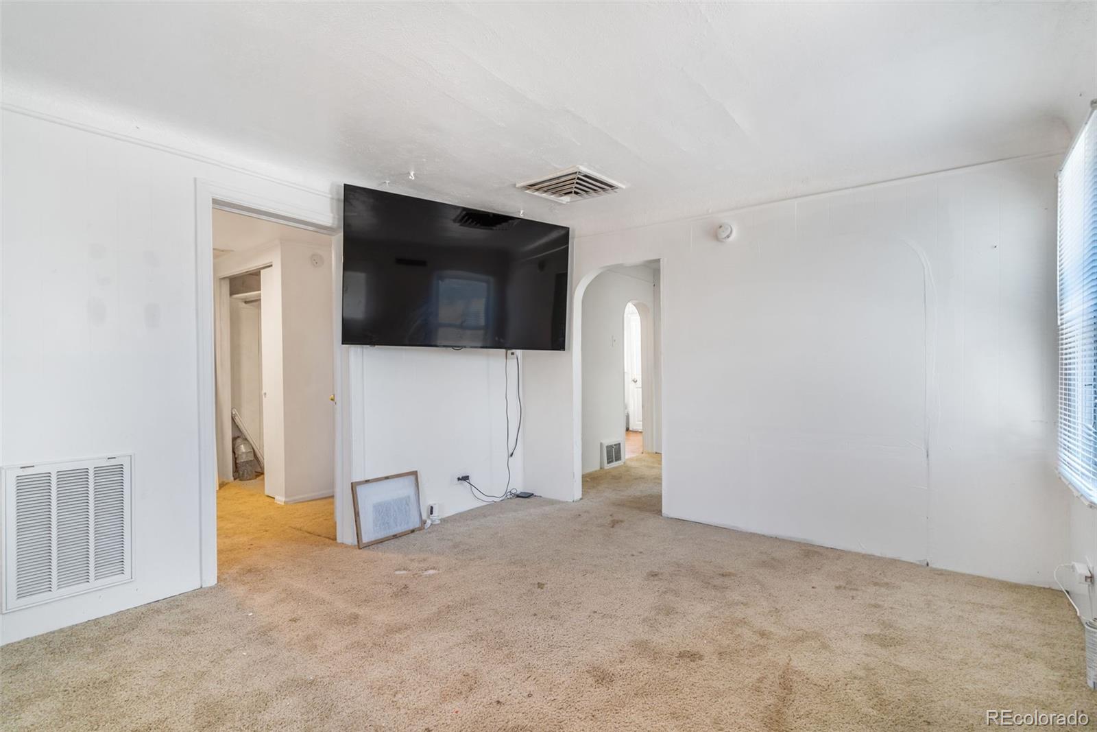 2086 Elmira Street Aurora CO 80010