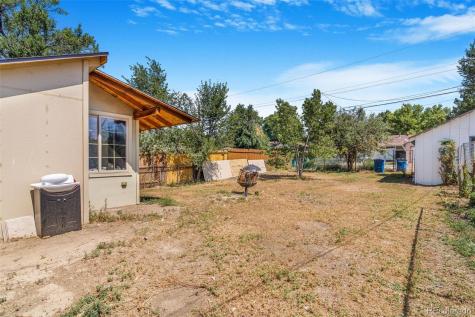 2086 Elmira Street Aurora CO 80010