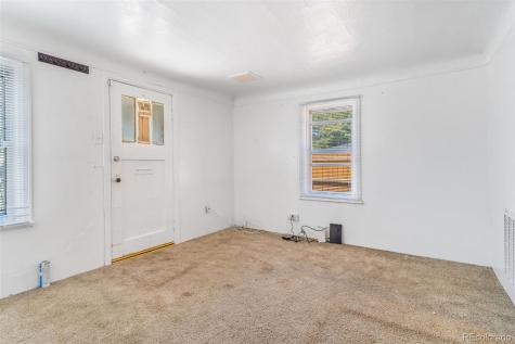 2086 Elmira Street Aurora CO 80010