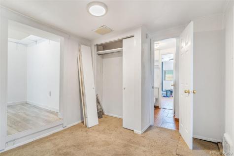 2086 Elmira Street Aurora CO 80010